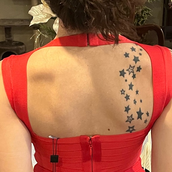 Herve Leger red bandage dress with bottom ruffle midi lendth XS sweetheart neck - Picture 5 of 10